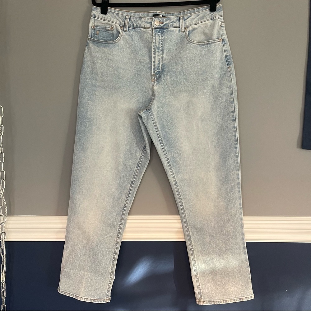 Frye Womens Relaxed Light Wash Jeans Size 12